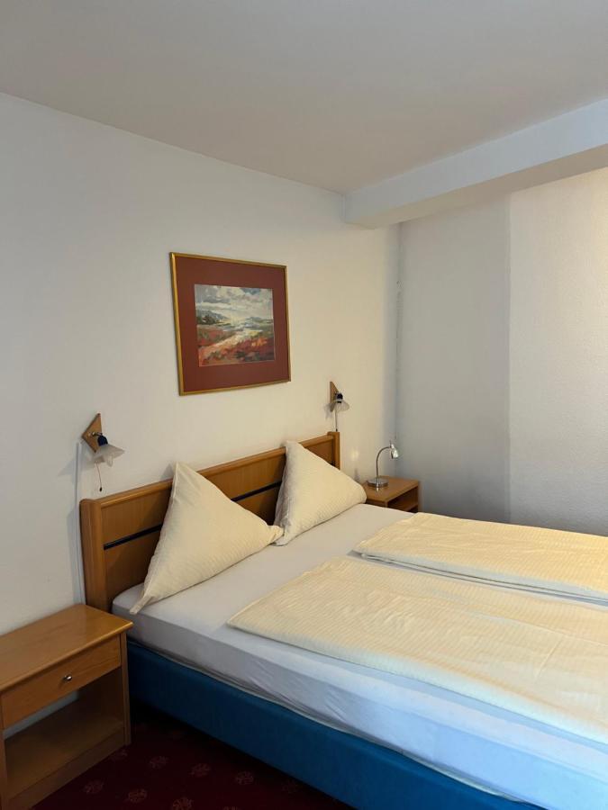 Hotel Schwartzer Loewe Babenhausen  Esterno foto